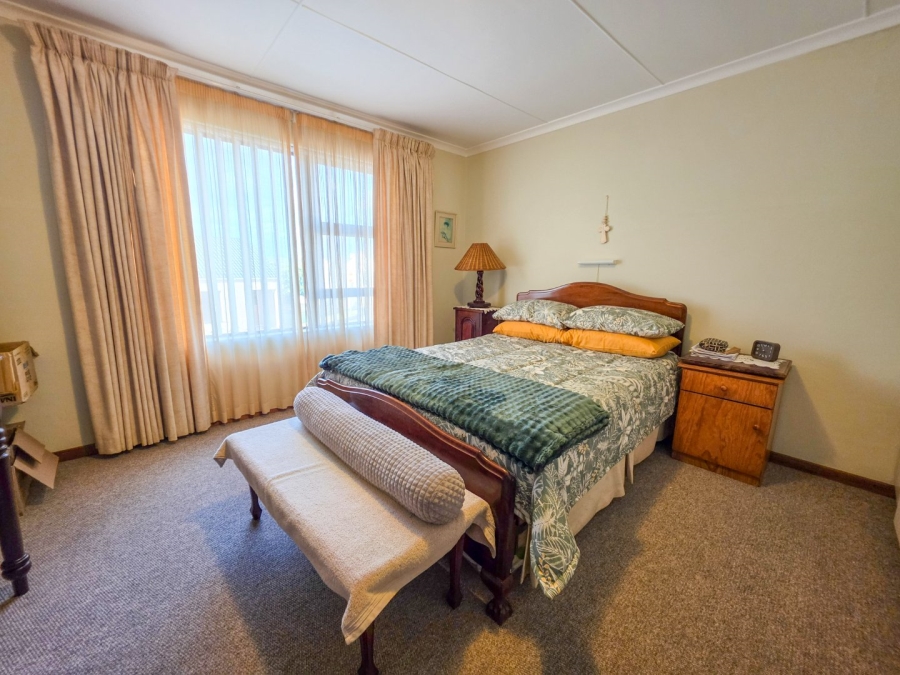3 Bedroom Property for Sale in Stilbaai Wes Western Cape